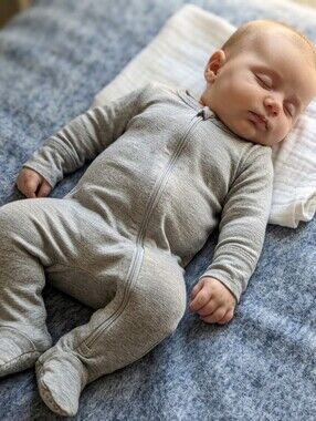Suzel 6-9M Gray Zip-Up Baby Onesie